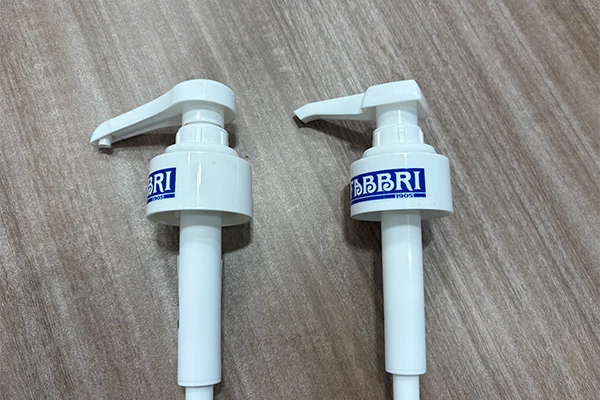 Immagine UKPACK di pompe per sciroppi 47 Immagine UKPACK di una pompa per sciroppo