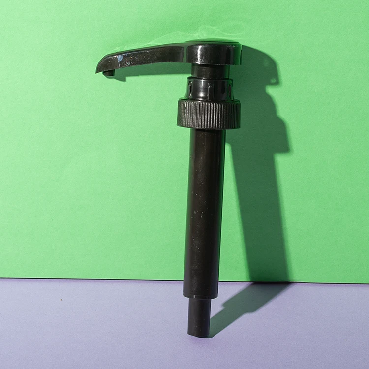Pompa dosatrice zigrinata da 10 ml per sciroppo, filettatura 28/400 — vista 4